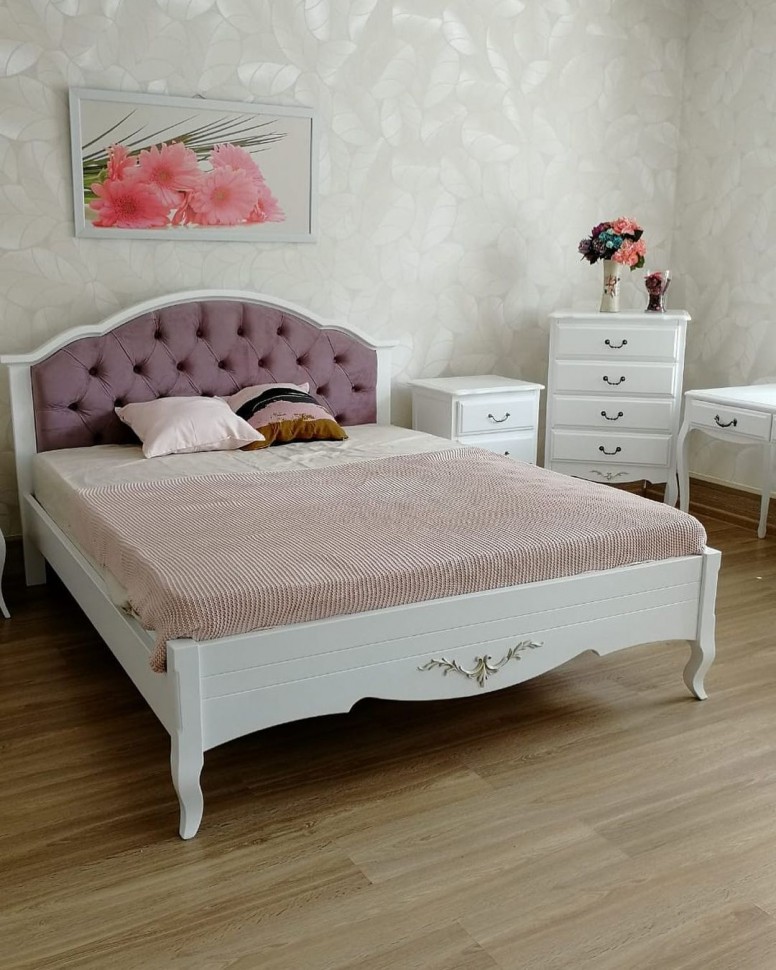 Кровать "Флоренция" с каретной стяжкой